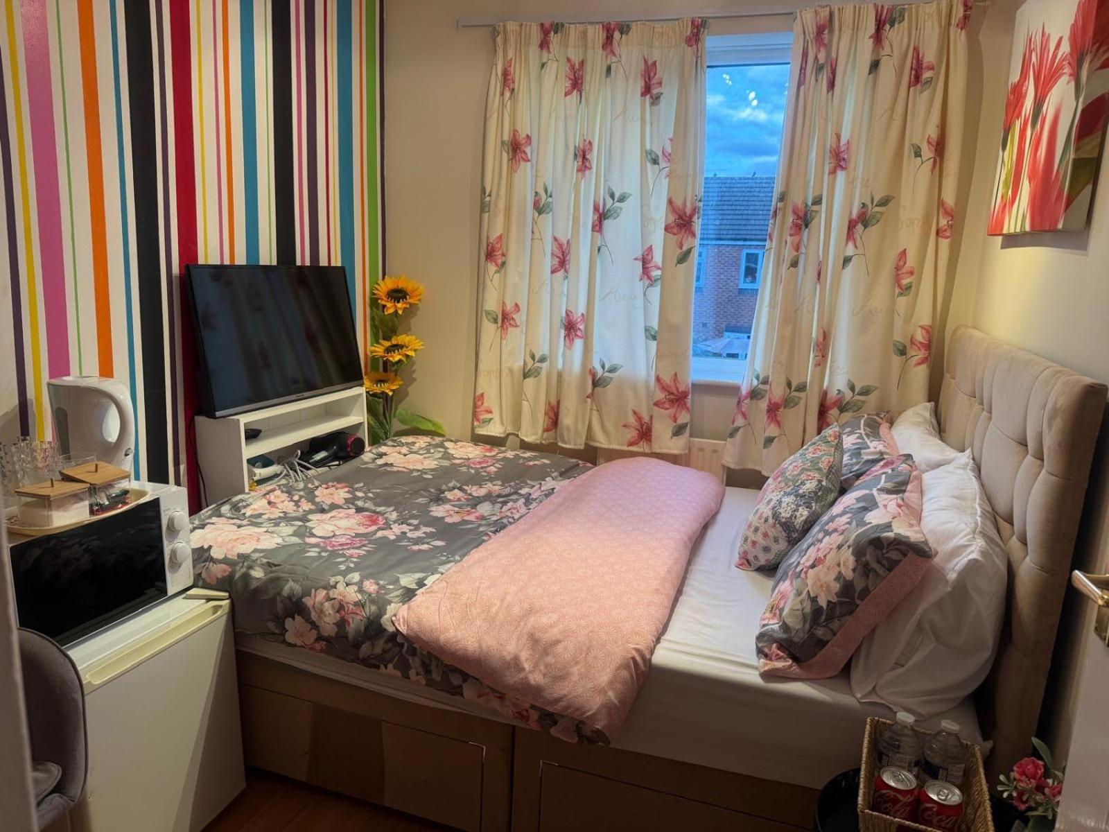 Rayyan Premium For Family & Solo In Homestay *